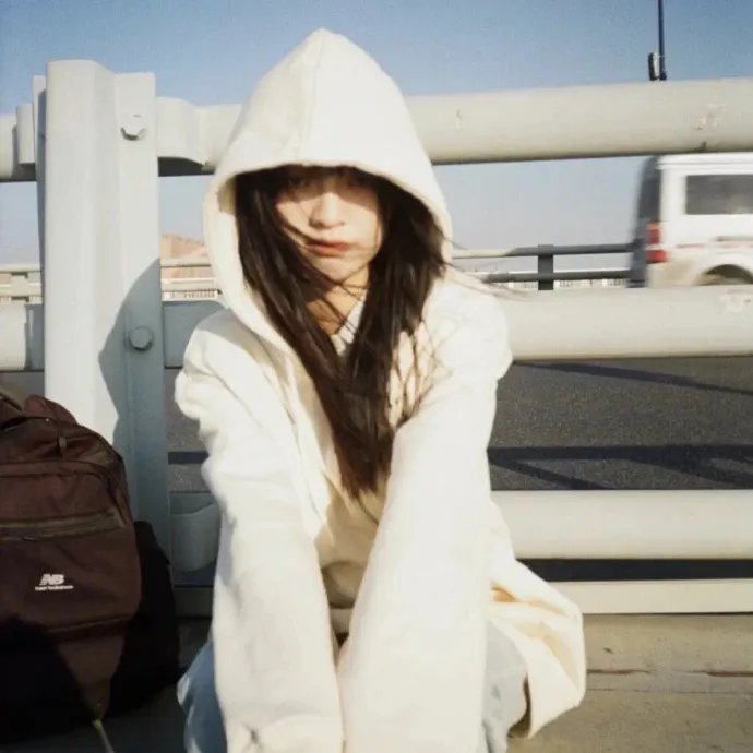 阳光下的星期一