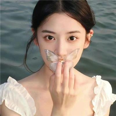 影帝夫人又去当群演了